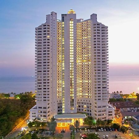 D Varee Jomtien Beach, Pattaya Eksteriør bilde The Royal