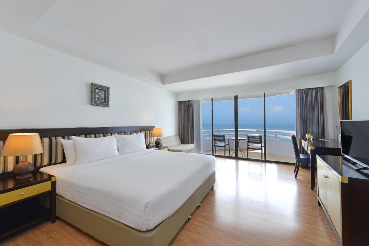 D Varee Jomtien Beach, Pattaya Eksteriør bilde