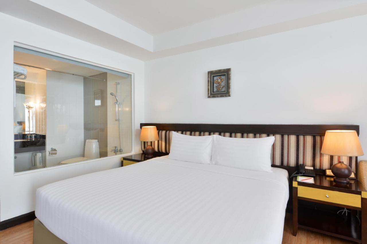 D Varee Jomtien Beach, Pattaya Eksteriør bilde A bedroom at the hotel