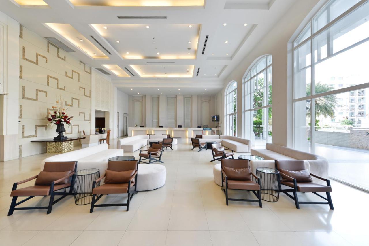 D Varee Jomtien Beach, Pattaya Eksteriør bilde Lobby
